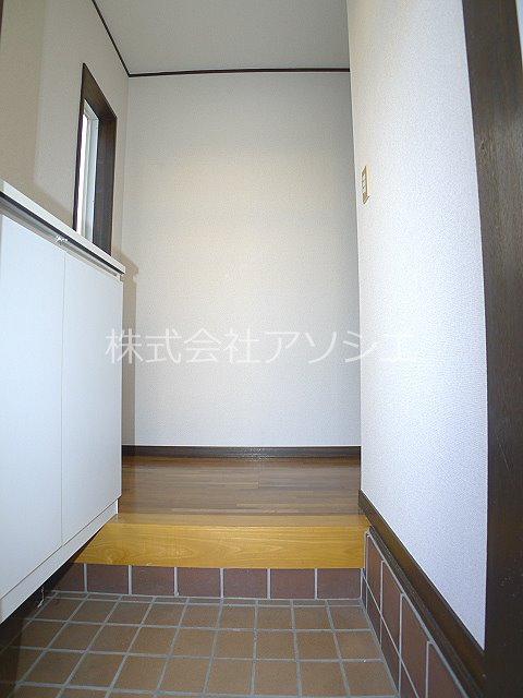 林貸家 玄関