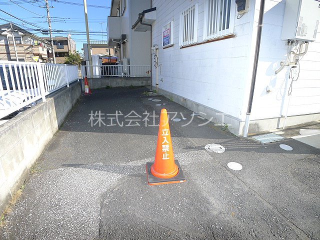 林貸家 駐車場