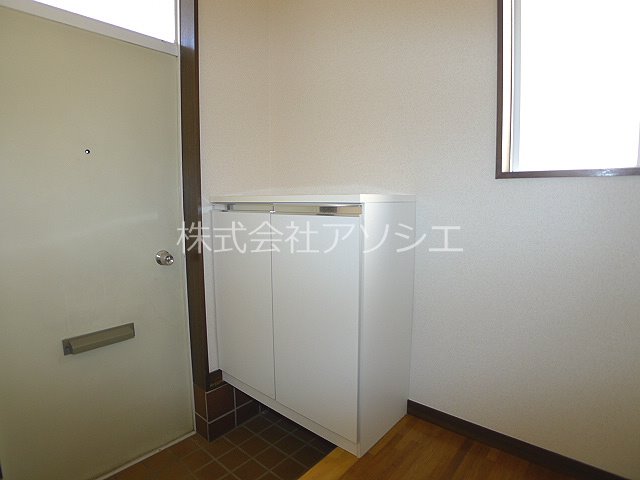 林貸家 玄関