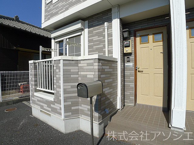 エルディムイシカワE エントランス