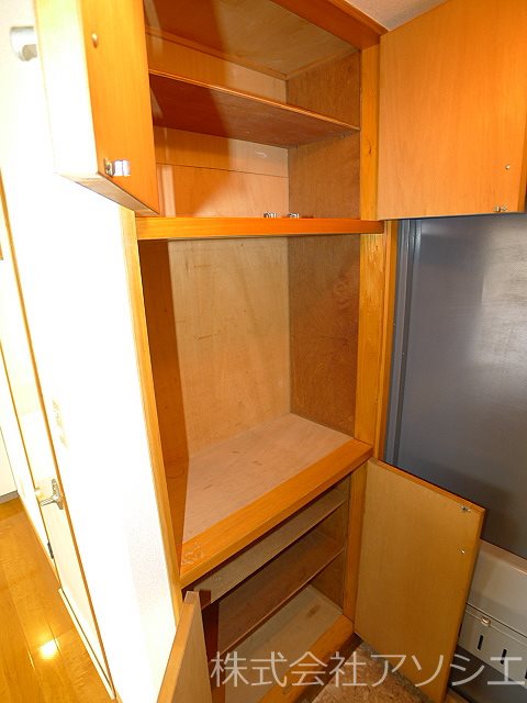 信用第2ビル 収納