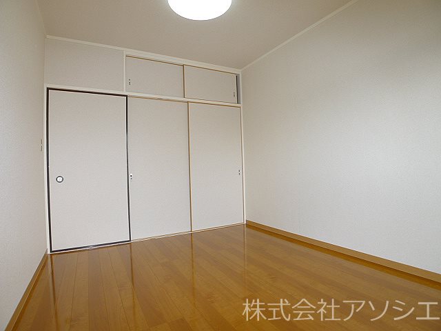 信用第2ビル ベッドルーム