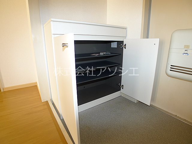 エルディム新栄 収納