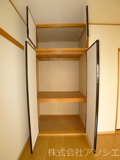 エルシティ中村 収納