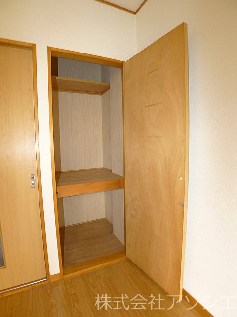 エルシティ中村 収納