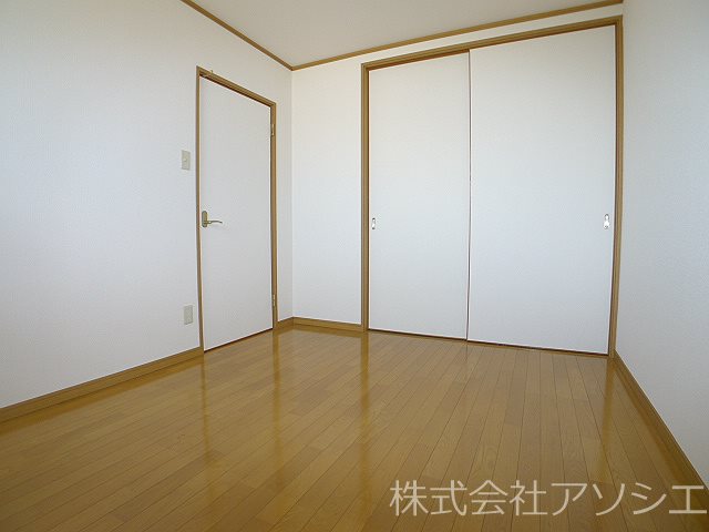 ロイヤル島田 ベッドルーム