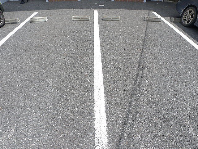 Garden House 三郷　B 駐車場