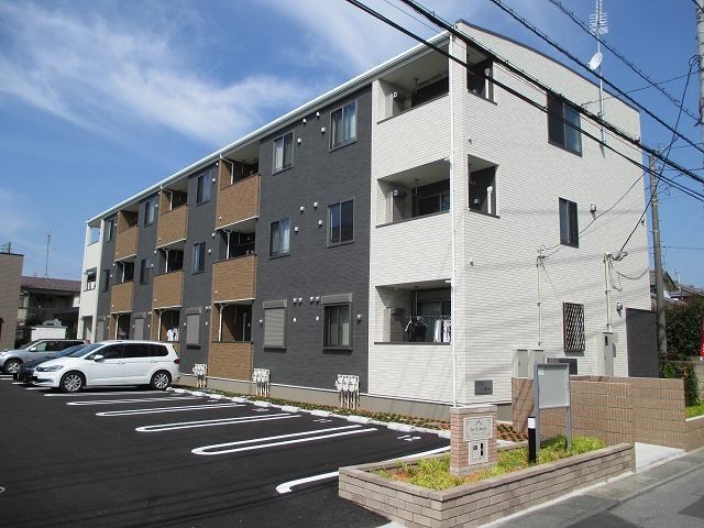 イセソラージュ D 外観