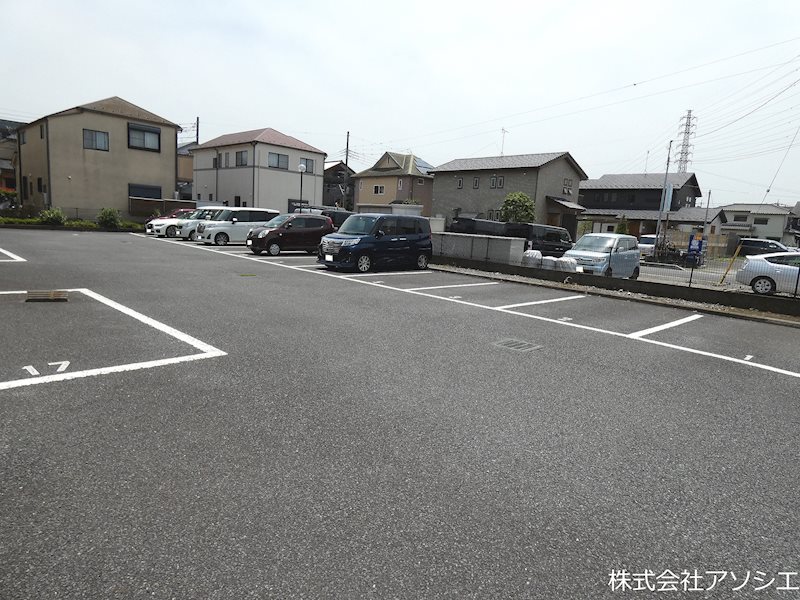 グッティワン 駐車場