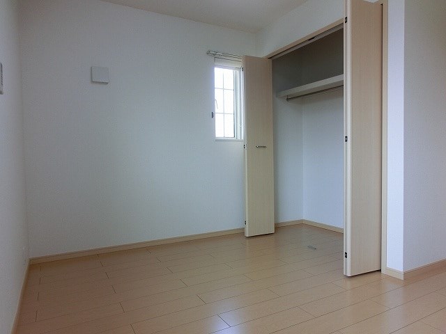 アーバンウィンズⅥ 収納