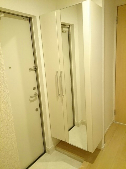 アンシャンテ 玄関