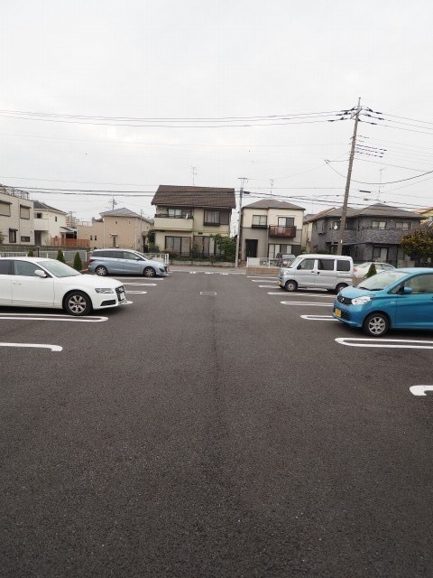 レジデンス　KASUKABE 駐車場