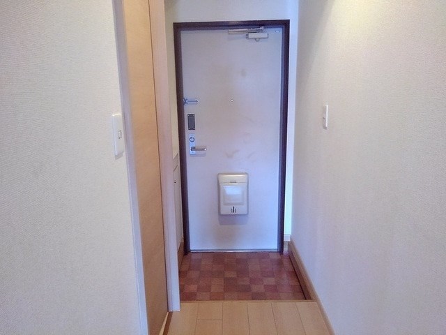 ニューマリッチ沼田 玄関