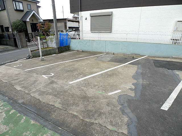 ブライダルベール 駐車場
