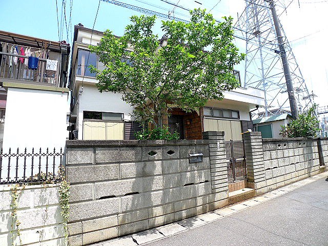 玉本方貸家 外観
