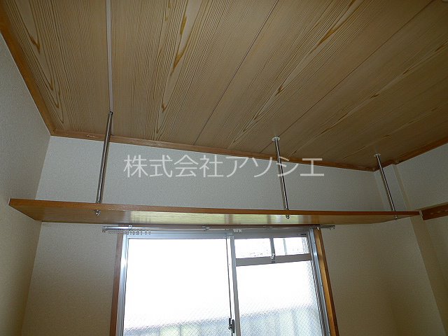 サン・コーポラス越谷　1号棟 収納