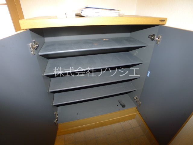 欅壱番館 収納