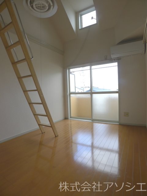 プレステージ吉川 リビング
