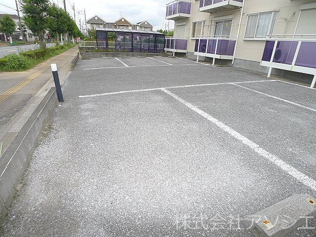第2ピースフルハウス 駐車場