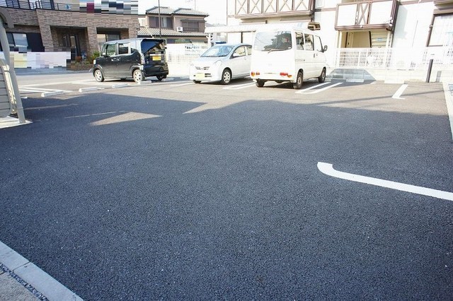 コンフォート 駐車場