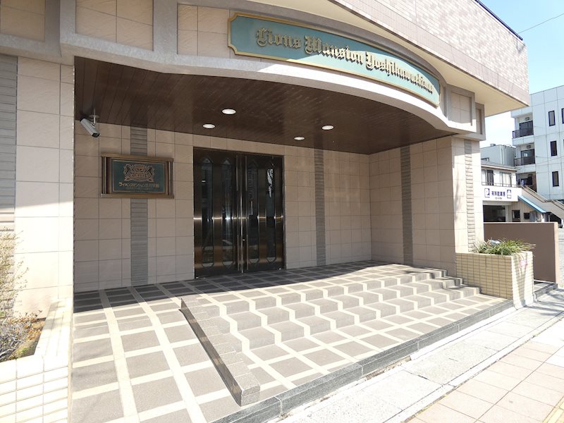 ライオンズマンション吉川駅前 エントランス