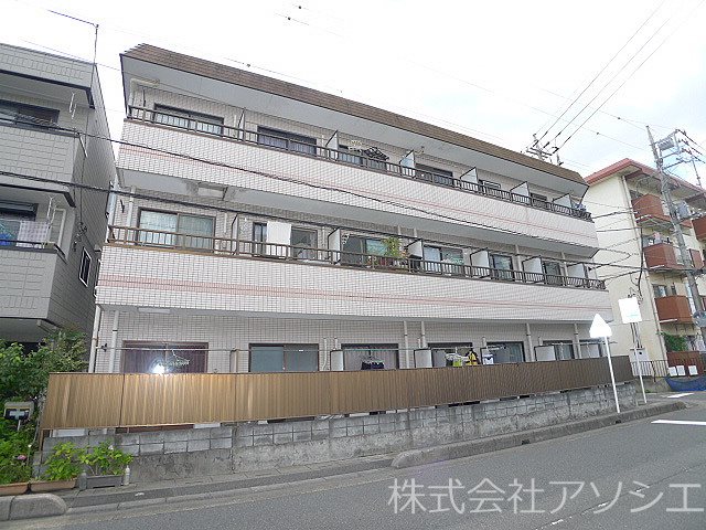 シャルマン新田 外観