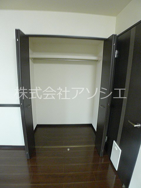 プリティ　ヒルB 収納