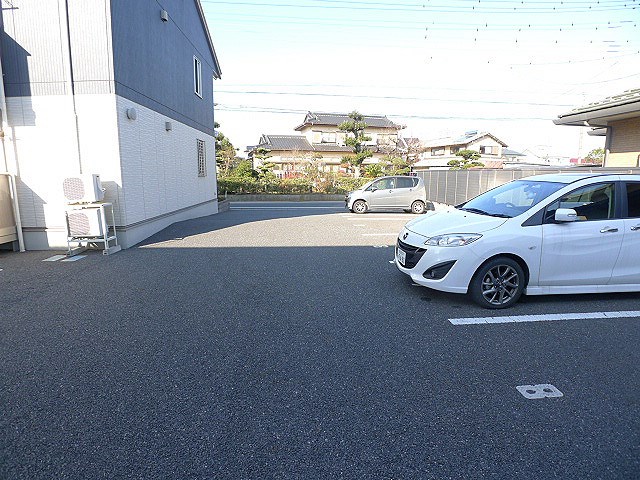 ピラタスⅥ 駐車場