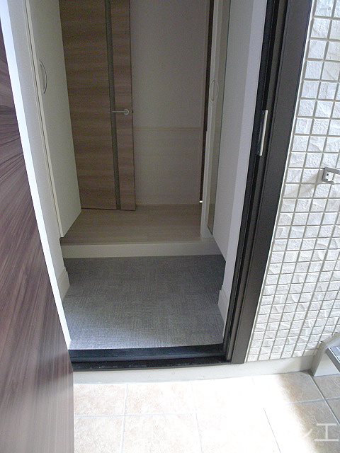アロサールⅡ 玄関