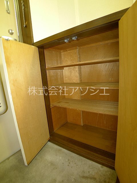 DRホームズ草加 収納