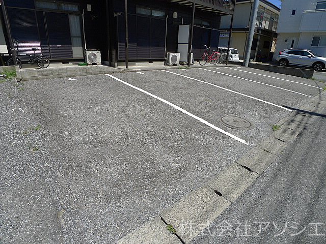 FUJIGO一ノ割 駐車場