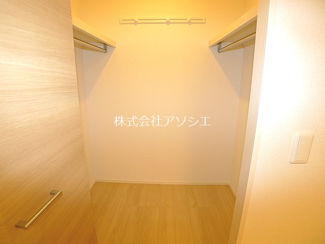 ゼルコバⅡ 収納