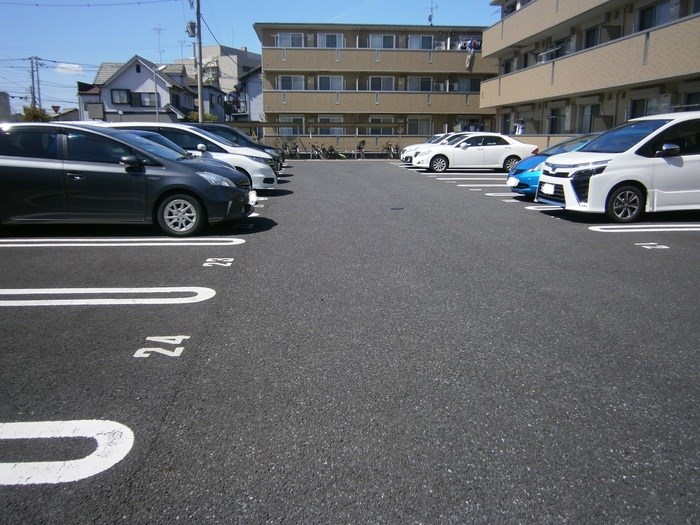 スカイハイツ春日部南　Ⅱ 駐車場