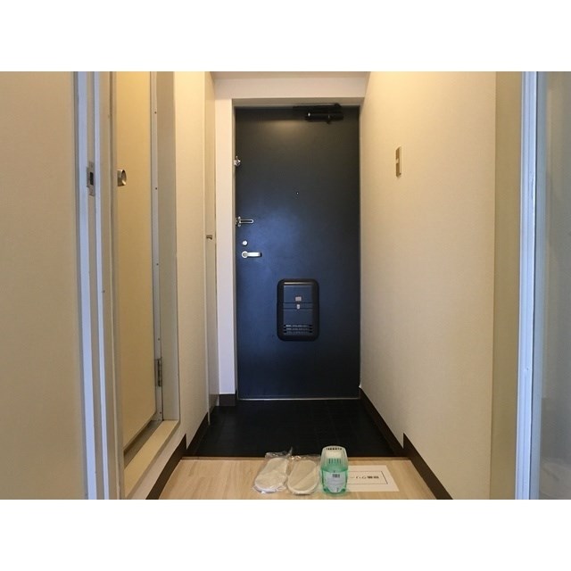 ティアラ南 玄関