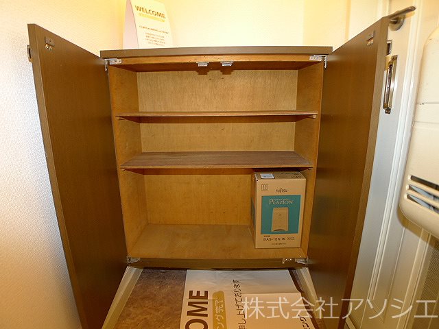 ラパスＥ 収納