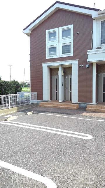 ラ・プランタンA 駐車場