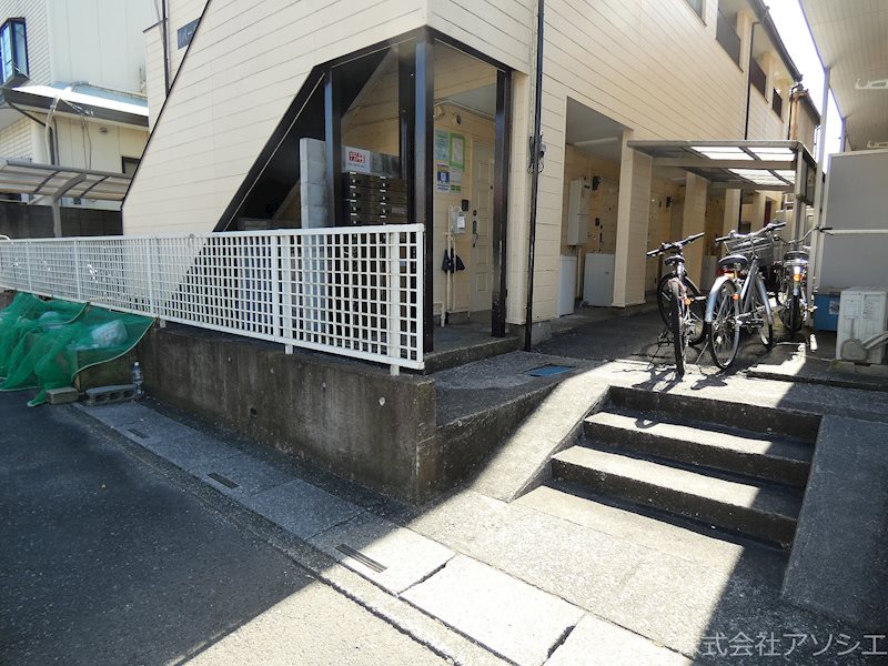 リバーハイツ　Ⅰ エントランス