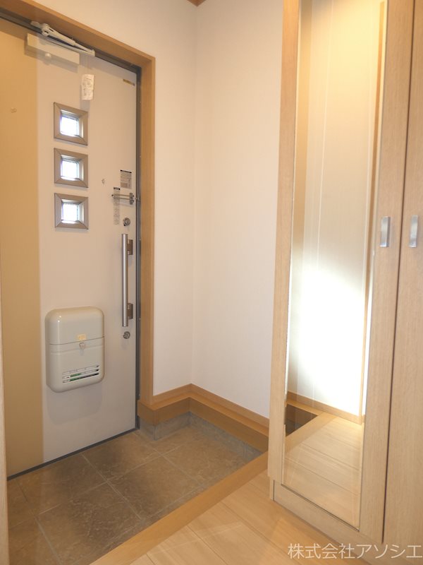 マノワールアサイ 玄関