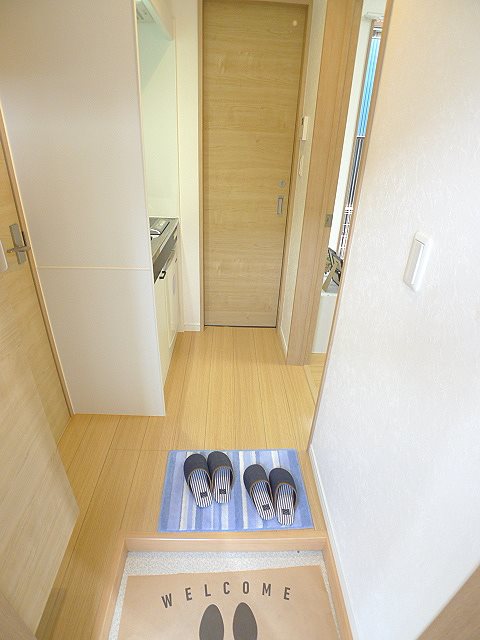ウエストハイム越谷 玄関