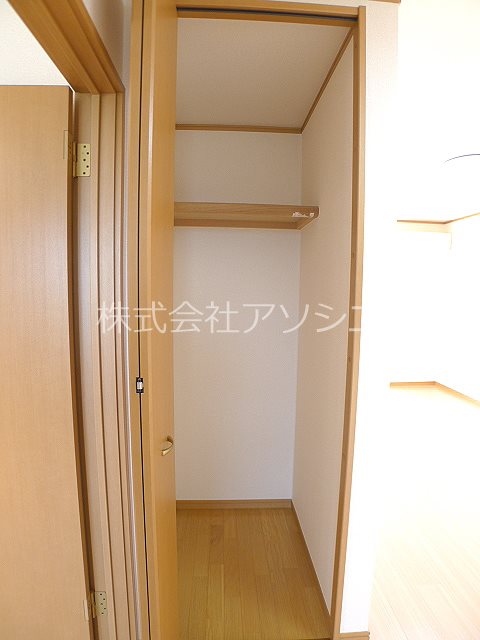 グランテラス　ウエスト 収納