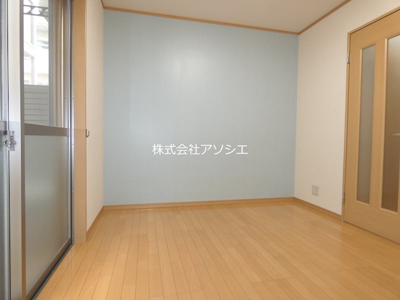 アドフィ赤山Ｂ リビング
