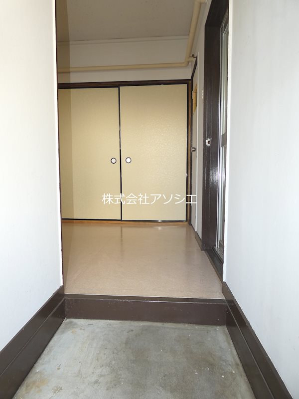 会田コーポ 2号棟 玄関