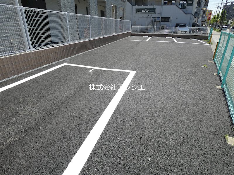 ひなた荘 駐車場