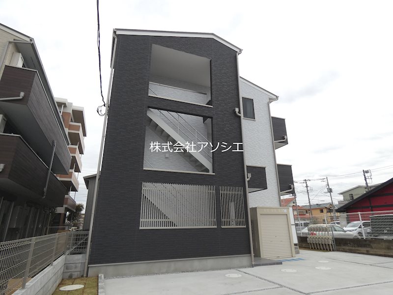 ウエストガーデン吉川高富Ⅰ 外観