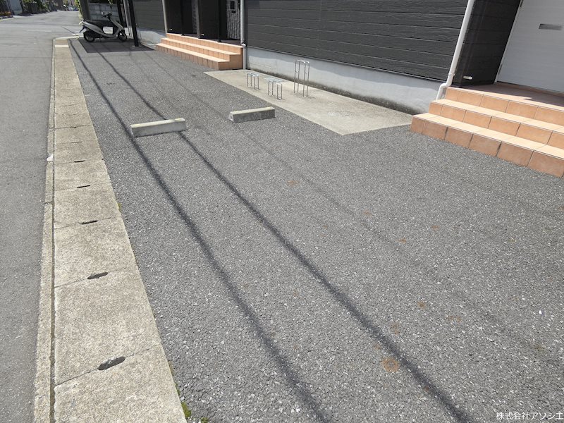 アン・アムール 駐車場