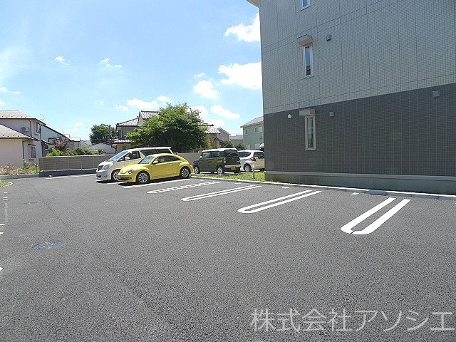 アロサール 駐車場