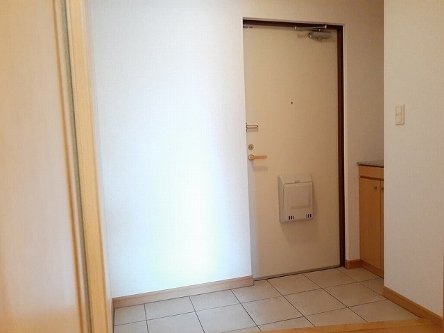 アーバンウィンズ3 玄関