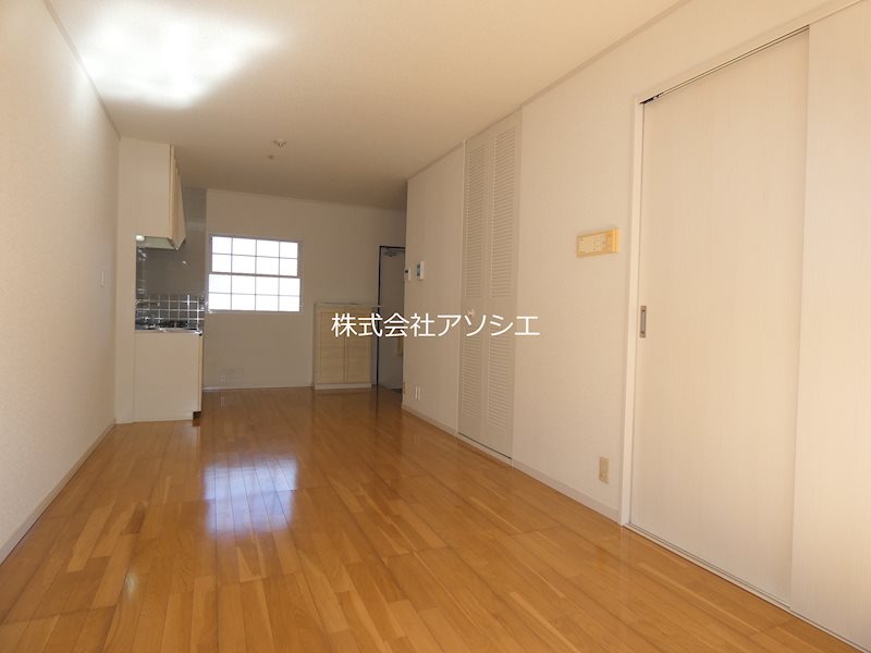 α-NEXT北越谷第４　２番館 リビング