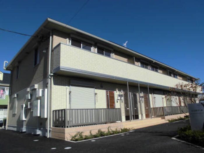 エスポワールのご紹介は住まいの窓口アソシエにお任せください。
