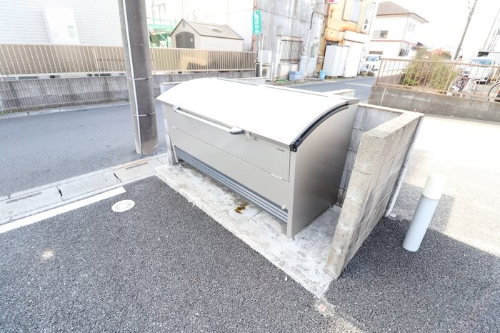 エスポワール（三郷市谷口） 敷地内ゴミ置き場